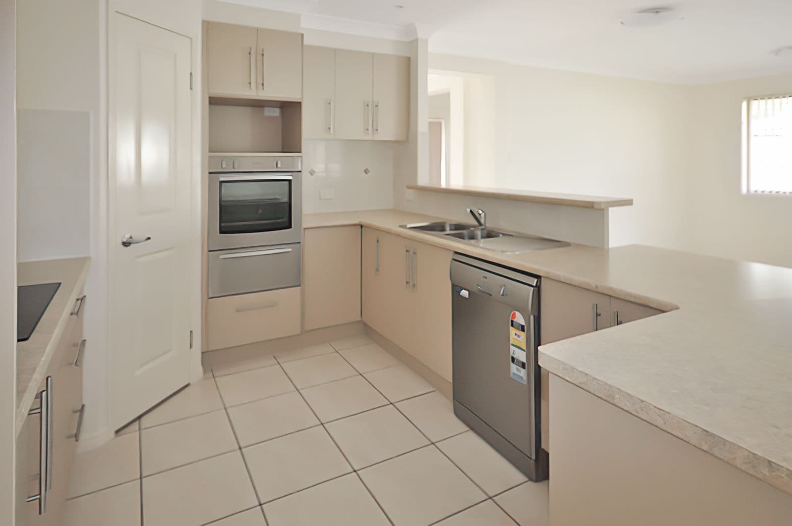 9 Desmond Street, Narangba QLD 4504, Narangba - Thumbnail 3