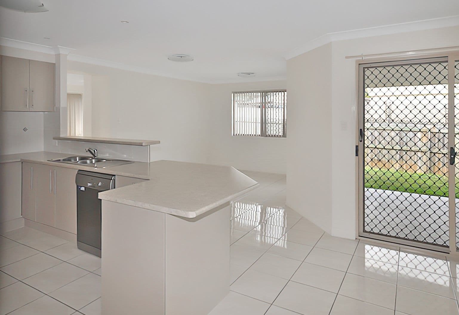 9 Desmond Street, Narangba QLD 4504, Narangba - Thumbnail 6