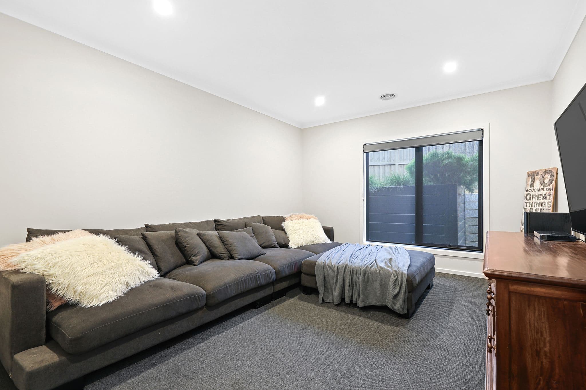 99 Jackson Drive, Drouin VIC 3818, Drouin - Thumbnail 5