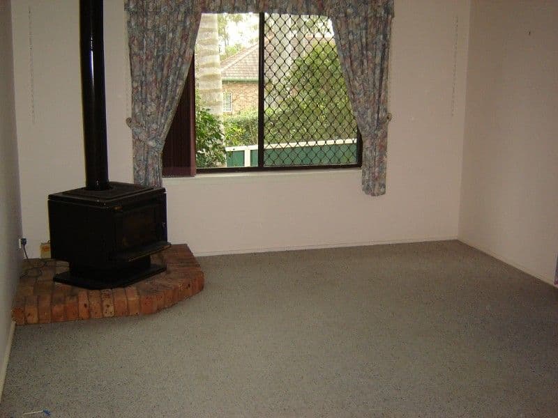 17 Clare Close, ELEEBANA NSW 2282, Eleebana - Thumbnail 4