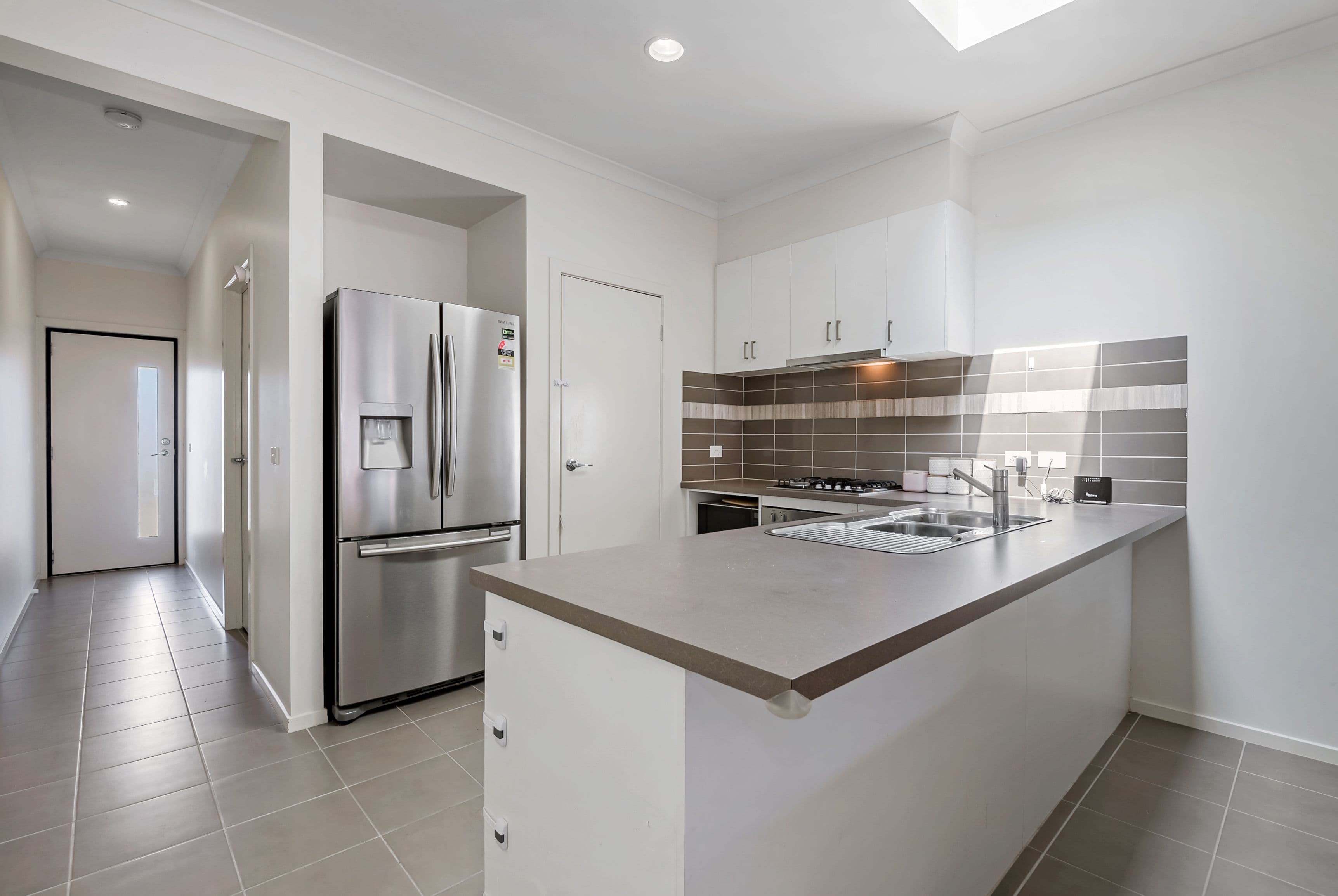 9 Pontoon Street, Lalor VIC 3075, Lalor - Thumbnail 2
