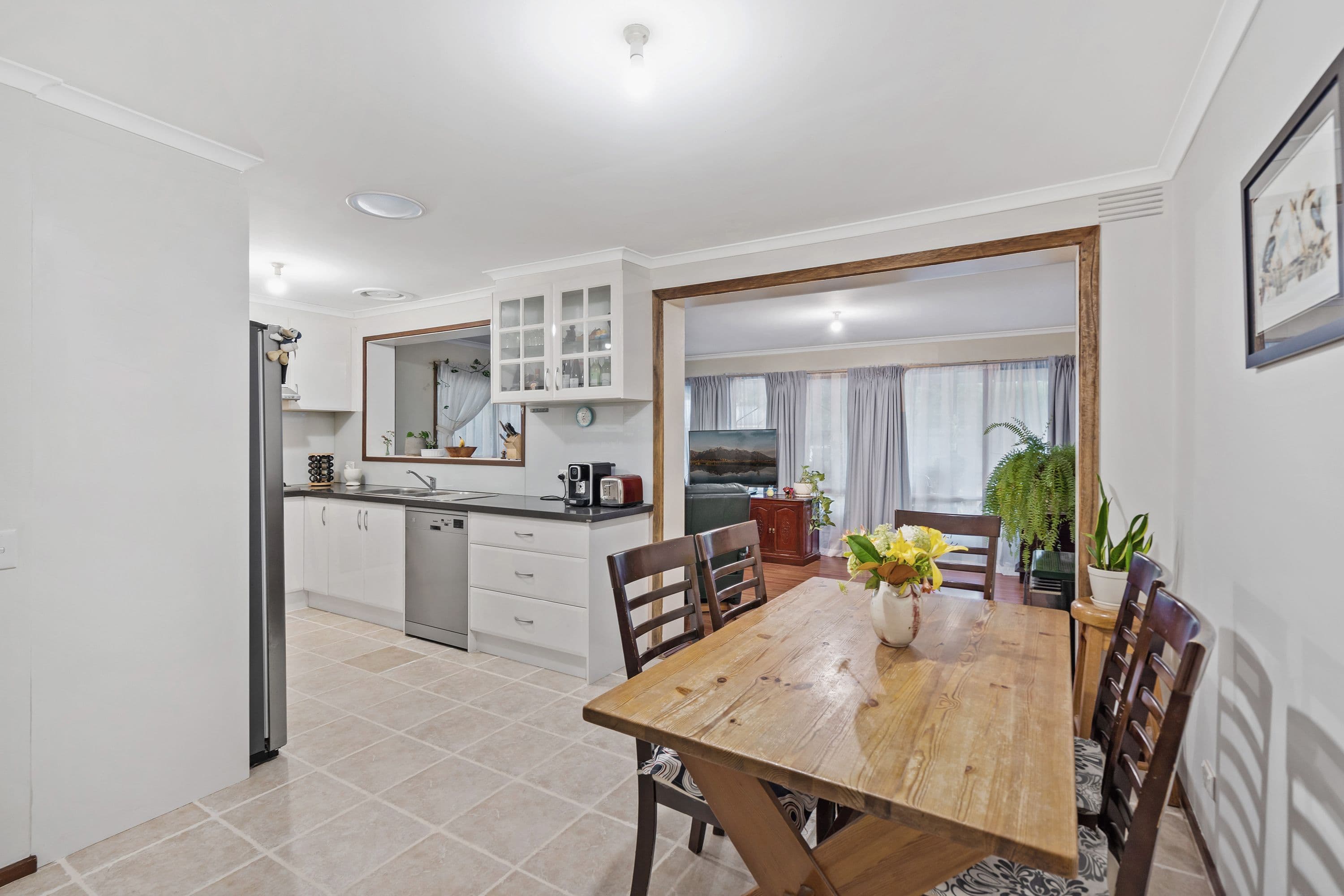 9 Wallace Road, Wantirna South VIC 3152, Wantirna South - Thumbnail 3