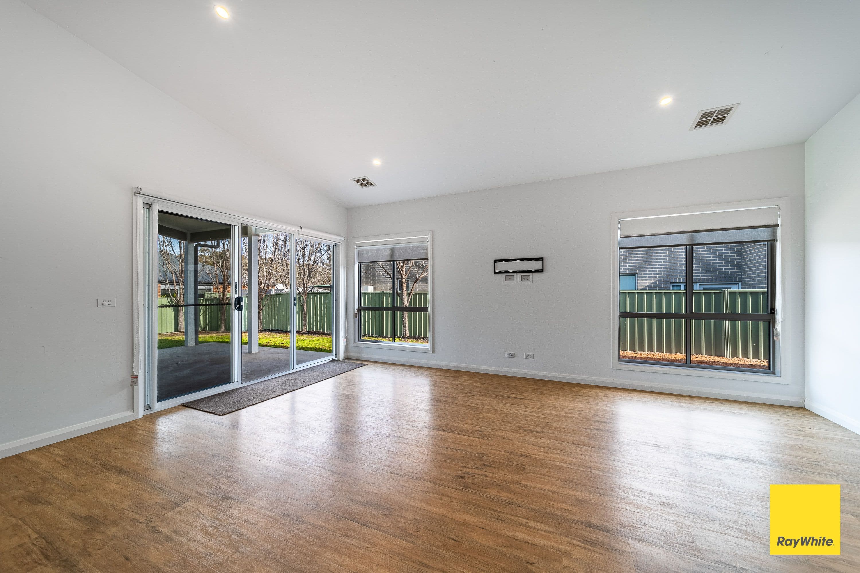 11 Cabernet Drive, Maiden Gully VIC 3551, Maiden Gully - Thumbnail 3