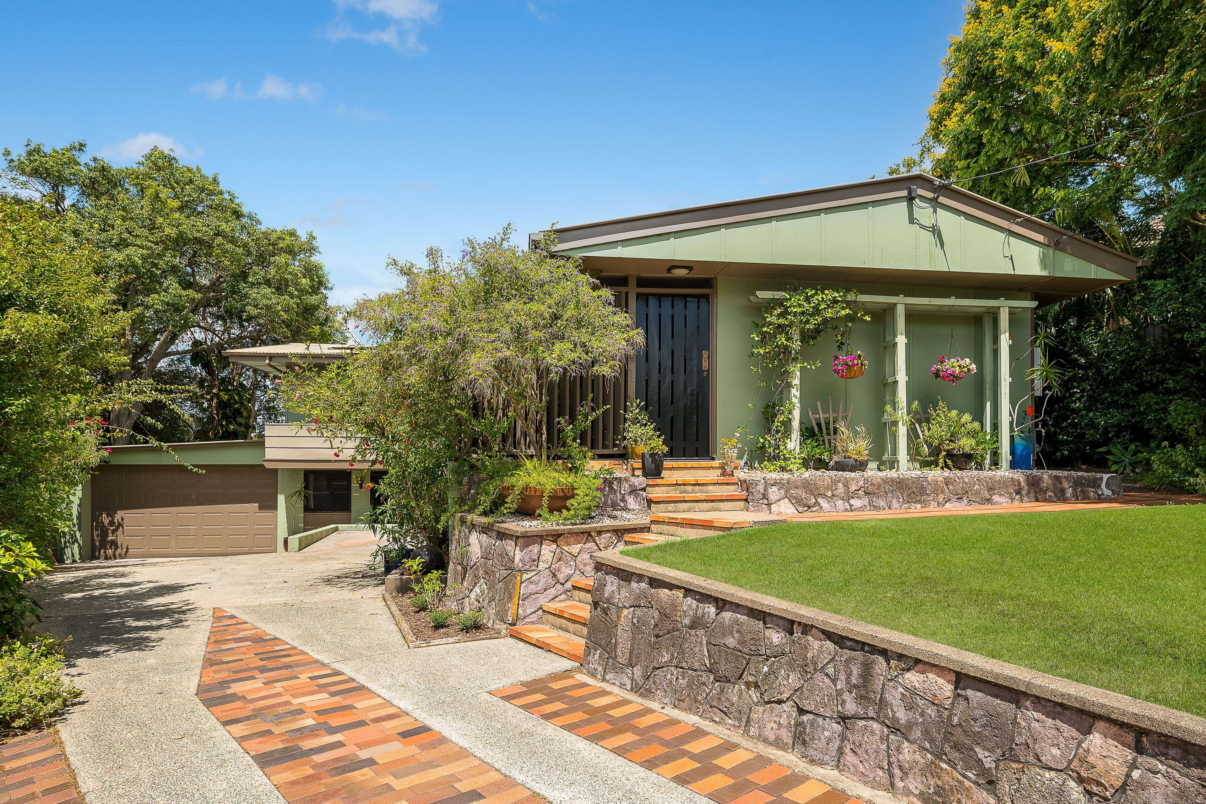 20 Quebec Avenue, Camp Hill QLD 4152, Camp Hill - Thumbnail 2