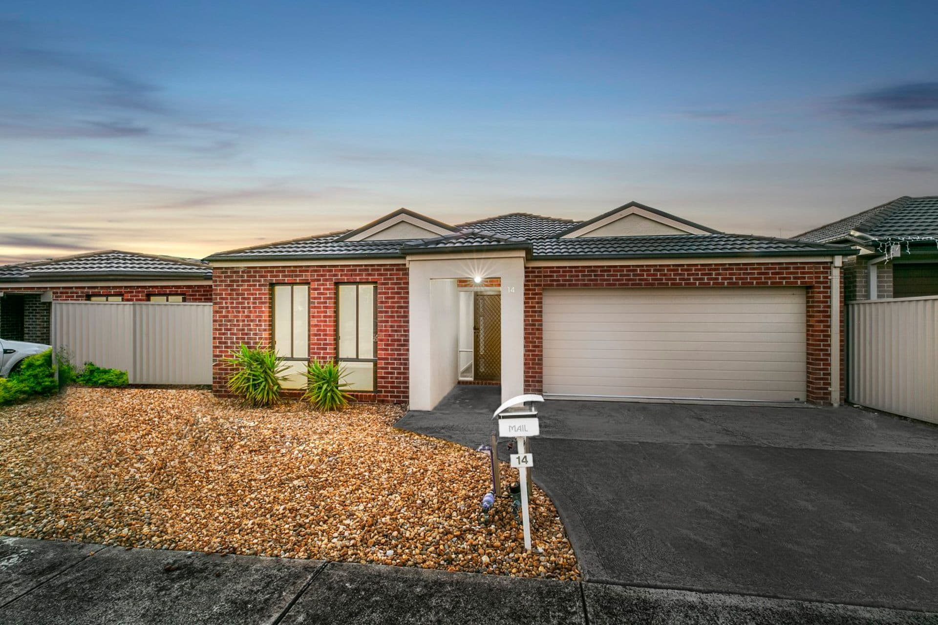 14 Hood Place, Pakenham VIC 3810, Pakenham - Image 1