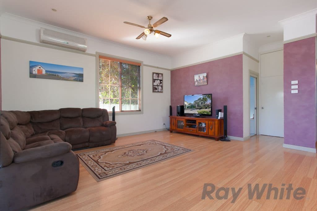 16 Sketchley Parade, NEW LAMBTON NSW 2305, New Lambton - Thumbnail 2