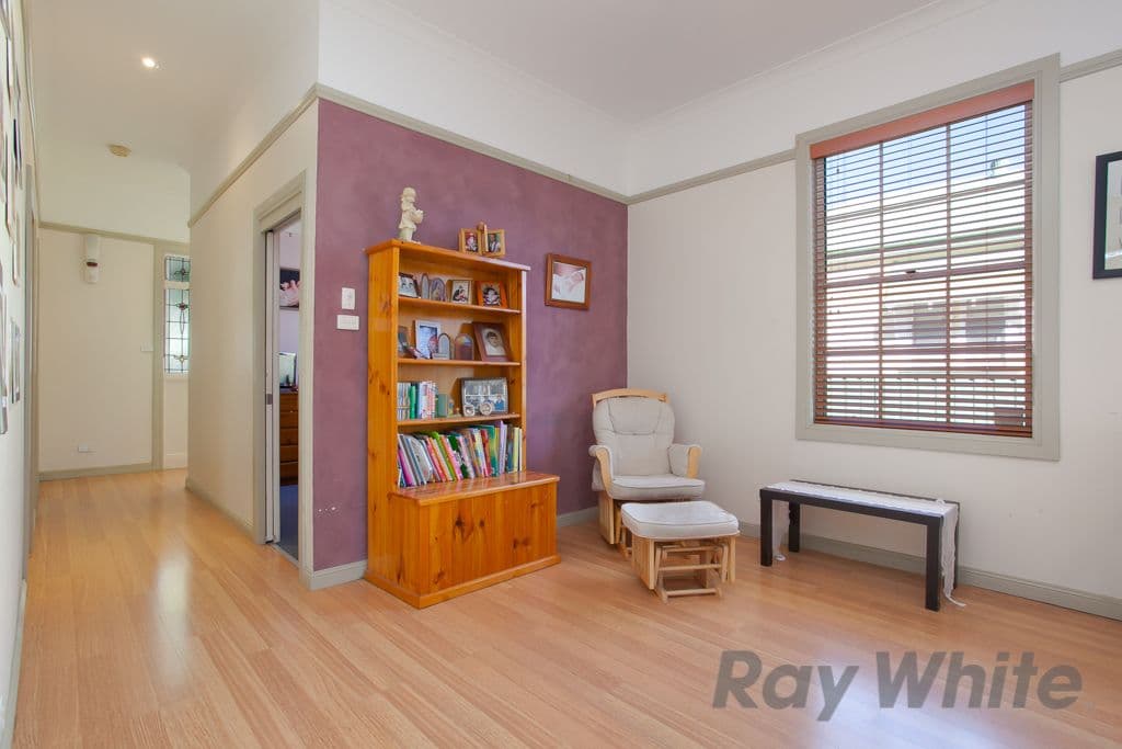 16 Sketchley Parade, NEW LAMBTON NSW 2305, New Lambton - Thumbnail 6