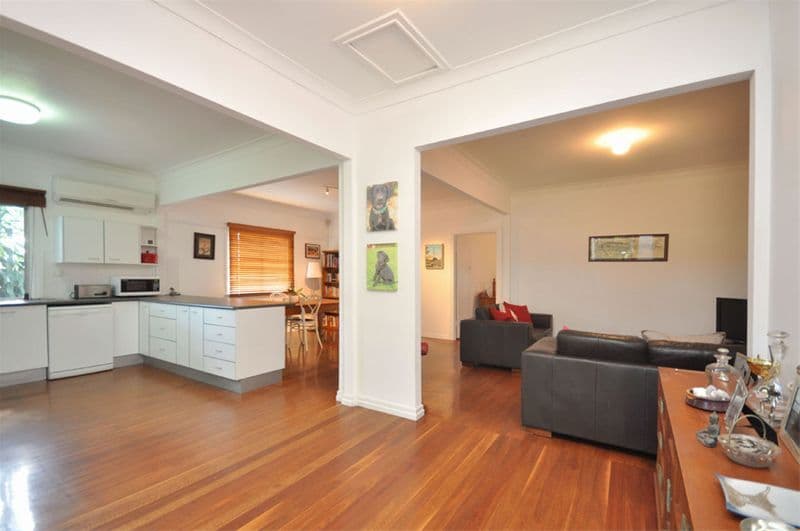 10 Flemington Street, HENDRA QLD 4011, Hendra - Thumbnail 2