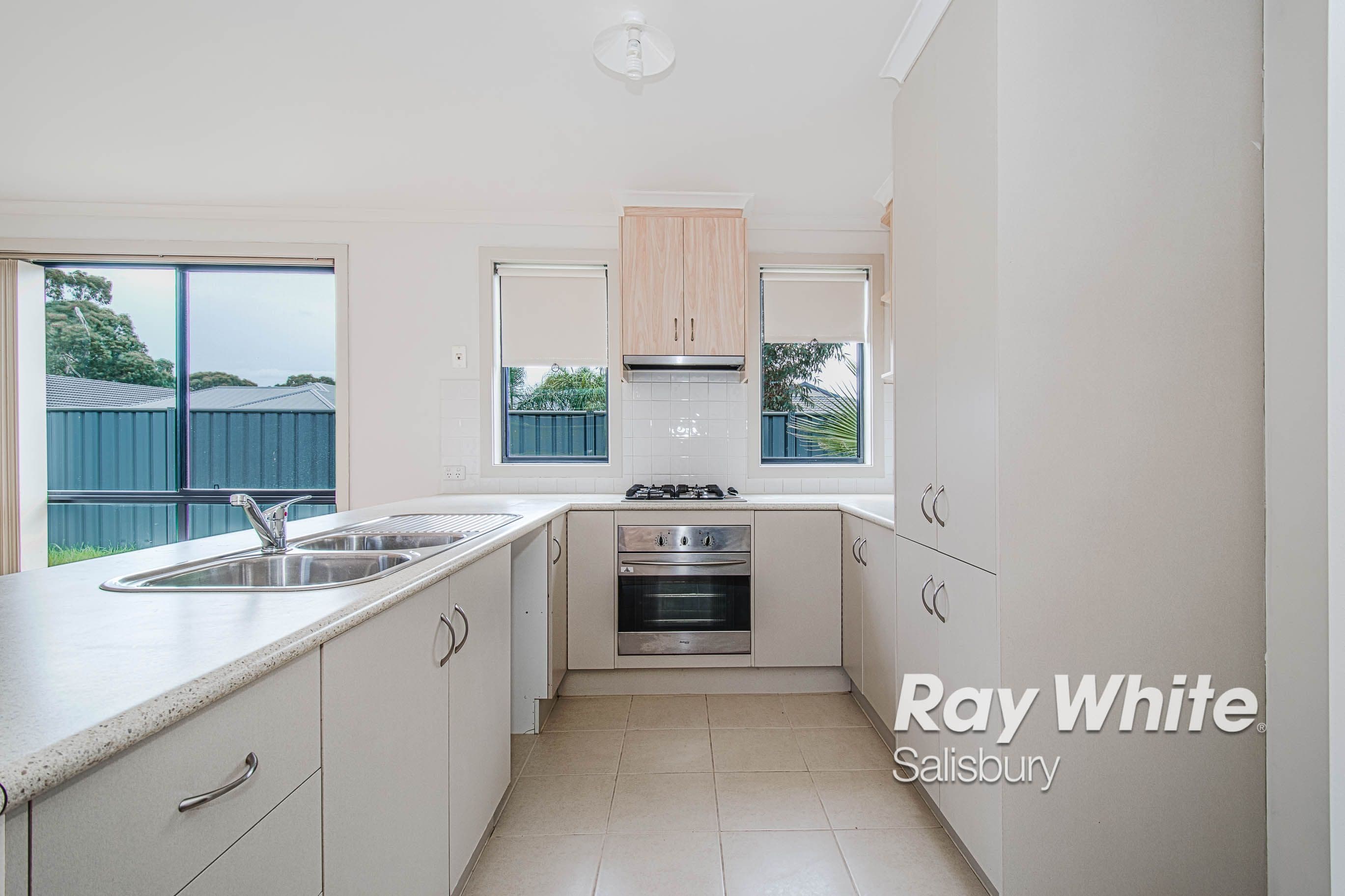 11 Almond Circuit, Munno Para West SA 5115, Munno Para West - Image 1