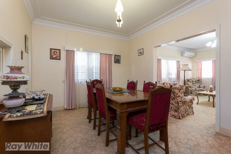 56 Framont Avenue, Holland Park QLD 4121, Holland Park - Thumbnail 4