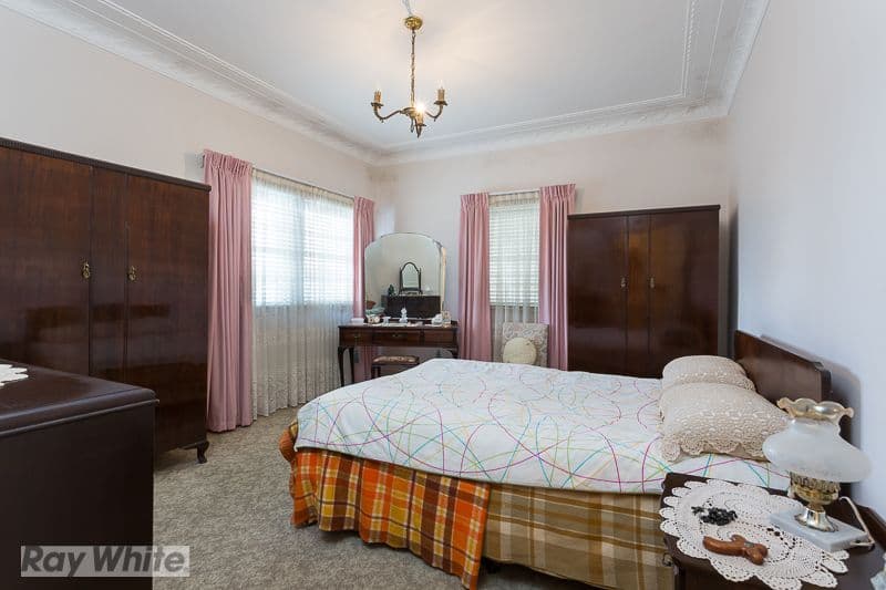 56 Framont Avenue, Holland Park QLD 4121, Holland Park - Thumbnail 5
