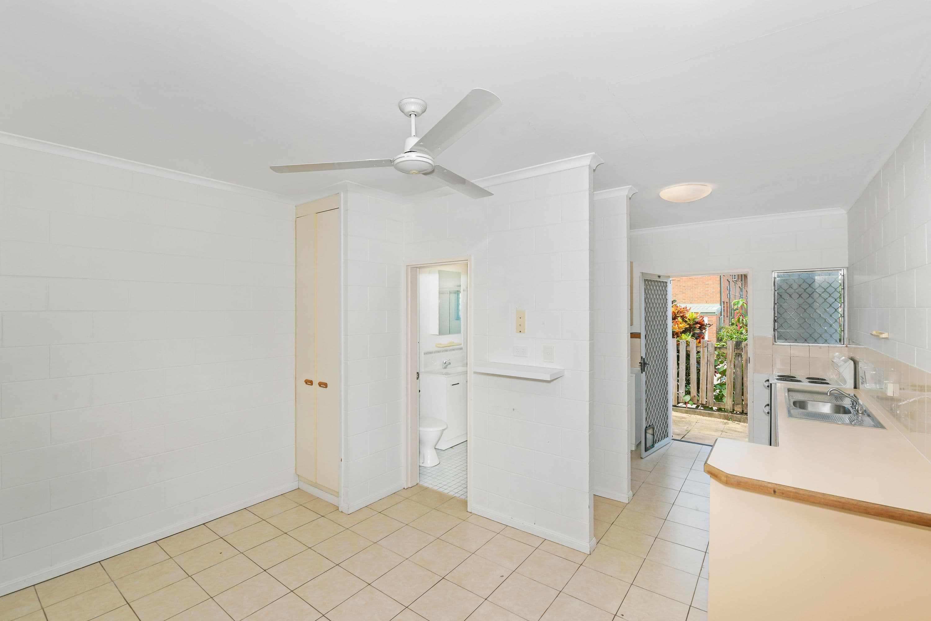 8/120 Aumuller Street, Bungalow, QLD 4870, Bungalow - Thumbnail 3