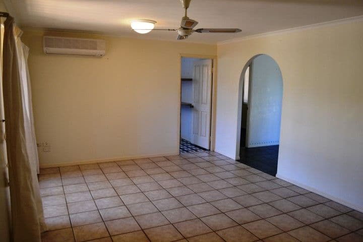 219 Dayman Street, TORQUAY QLD 4655, Torquay - Thumbnail 2