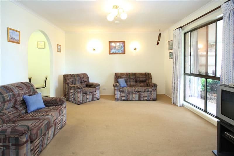 1210 Old North Crescent, STRATHPINE QLD 4500, Strathpine - Thumbnail 3