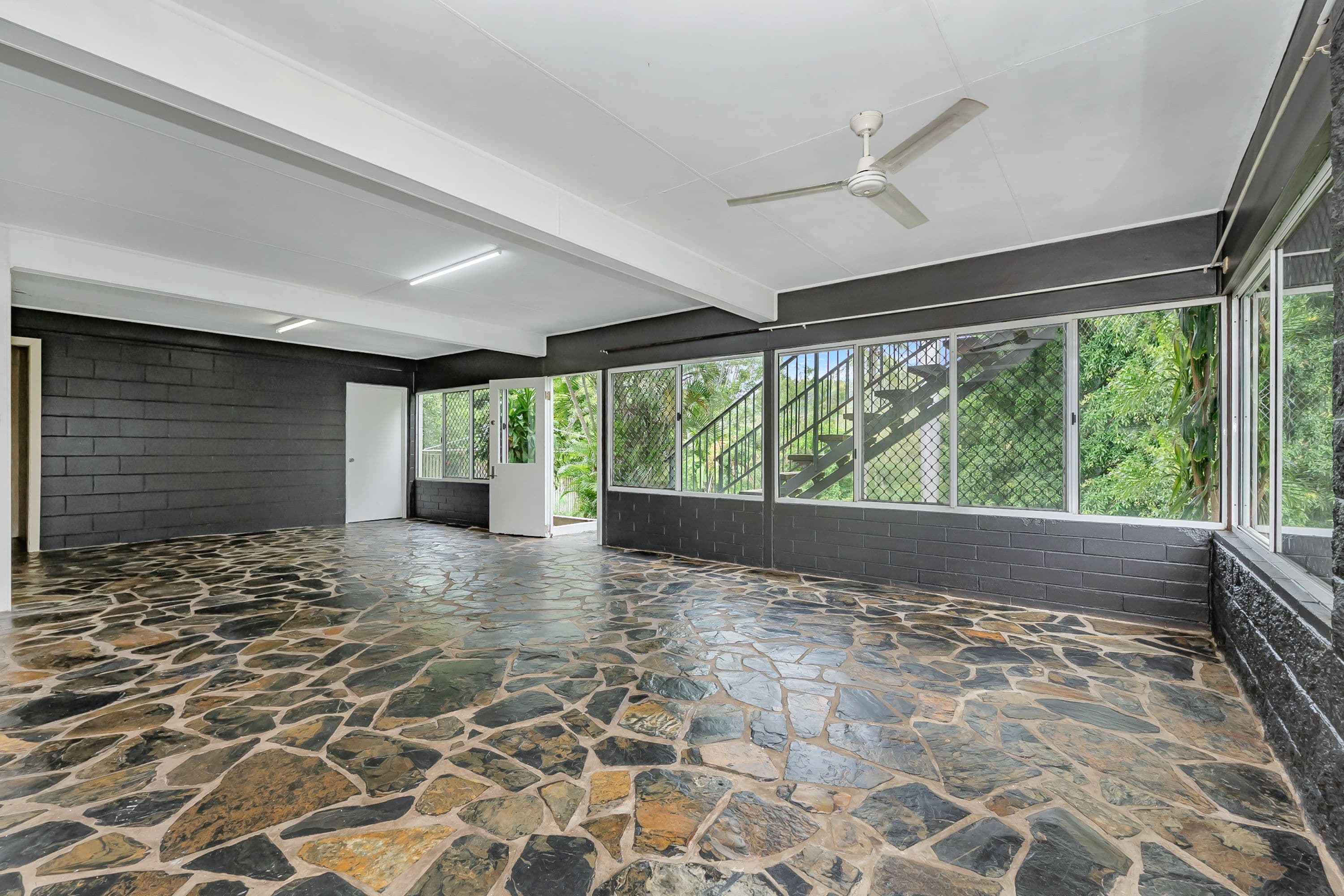 46 Peter Street, Kelso QLD 4815, Kelso - Thumbnail 4