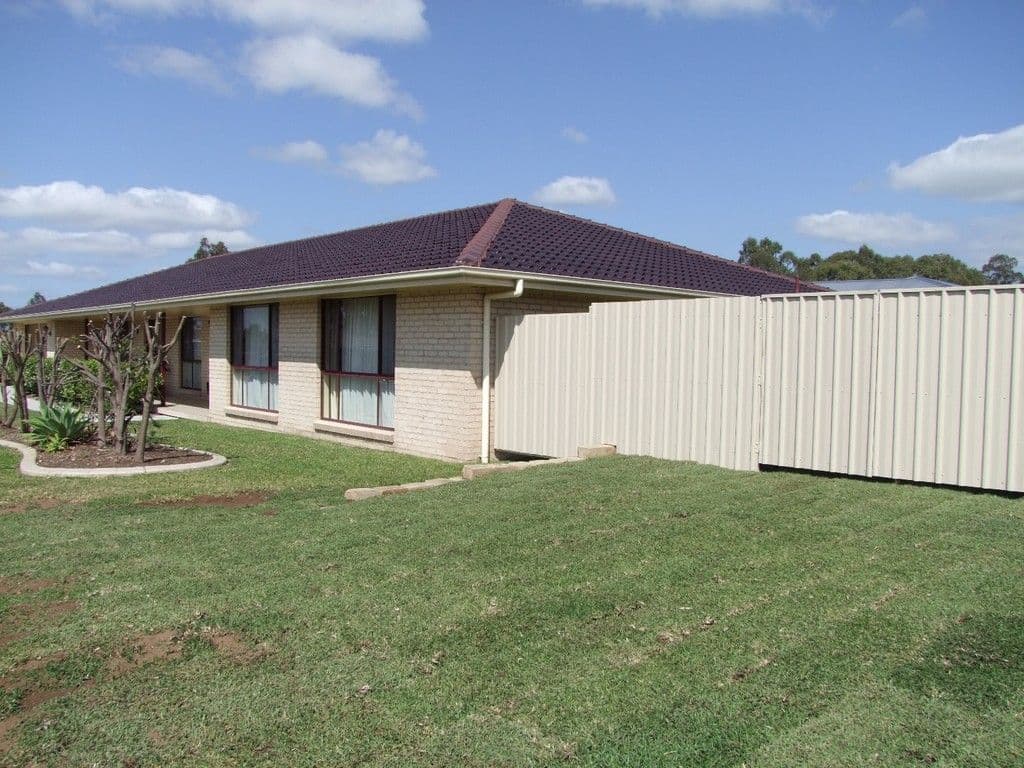 2 Knox Place, SINGLETON NSW 2330, Singleton - Thumbnail 2