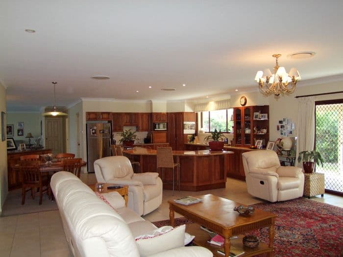 2 Knox Place, SINGLETON NSW 2330, Singleton - Thumbnail 8