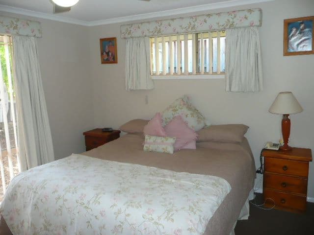 9 Rarotonga Rise, PACIFIC PINES QLD 4211, Pacific Pines - Thumbnail 5