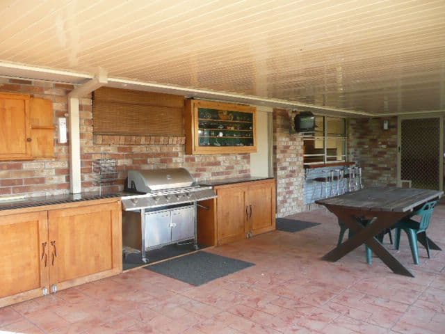 9 Rarotonga Rise, PACIFIC PINES QLD 4211, Pacific Pines - Thumbnail 7