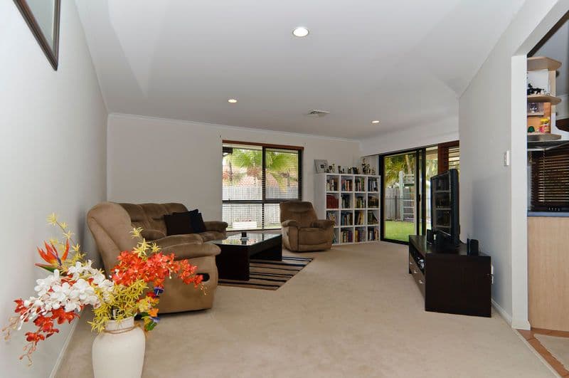 6 Cranfield Drive, BUDERIM QLD 4556, Buderim - Thumbnail 2