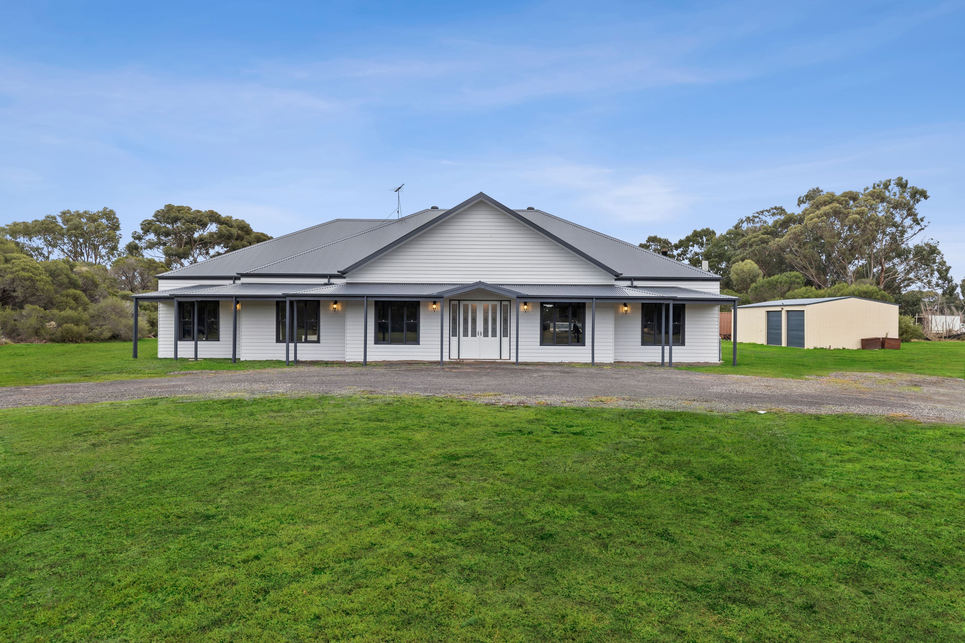 15 Constantine Drive, Lara VIC 3212, Lara - Image 1