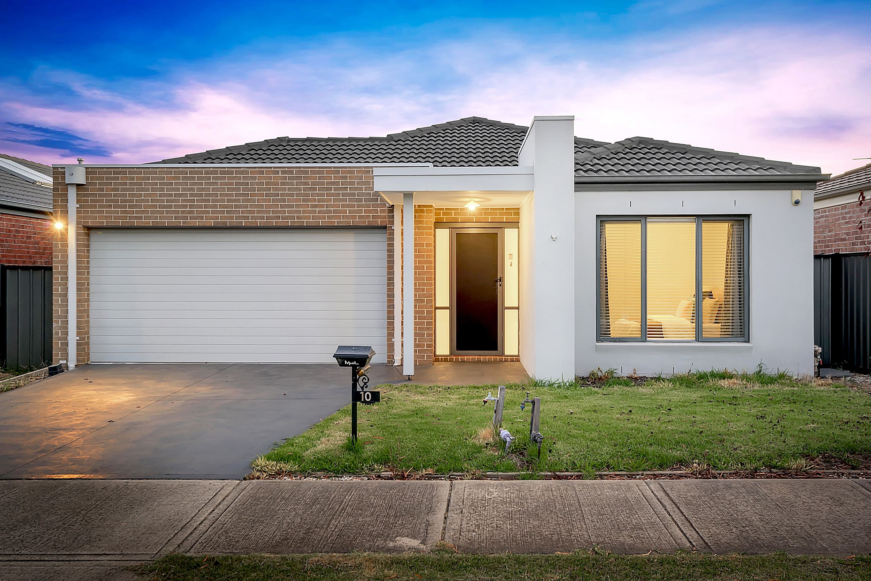 10 Eminence Way, Craigieburn VIC 3064, Craigieburn - Image 1