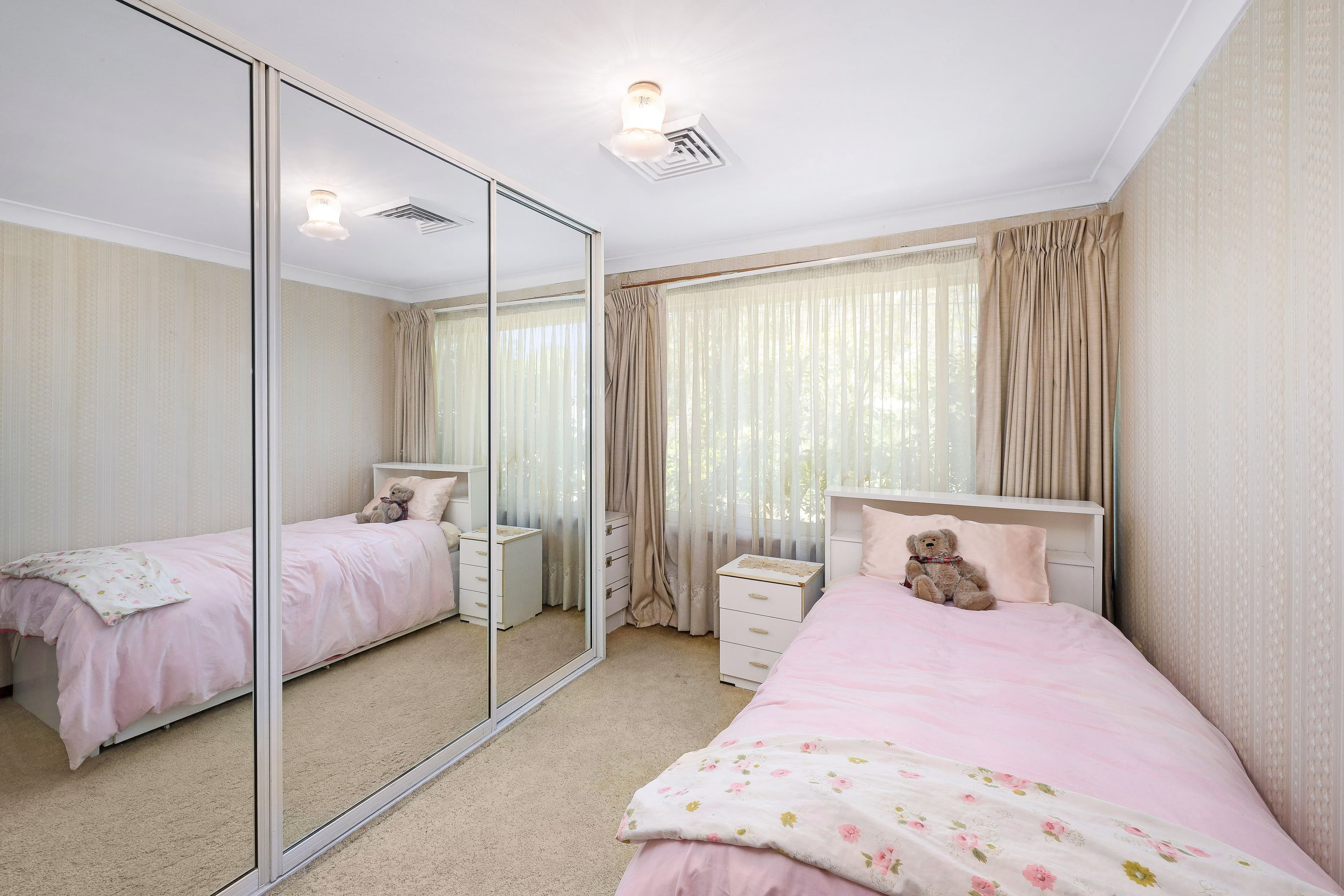 22 Bromley Avenue, Greenacre NSW 2190, Greenacre - Thumbnail 6
