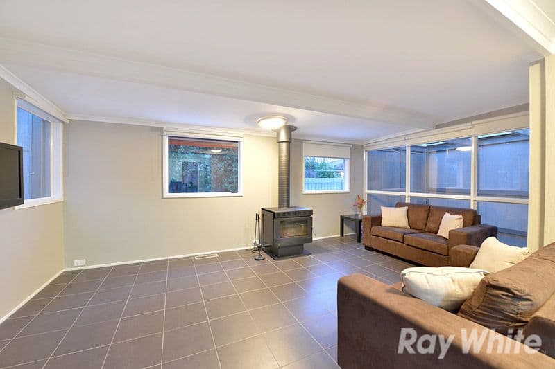 104 Cambden Park Parade, FERNTREE GULLY VIC 3156, Ferntree Gully - Thumbnail 2