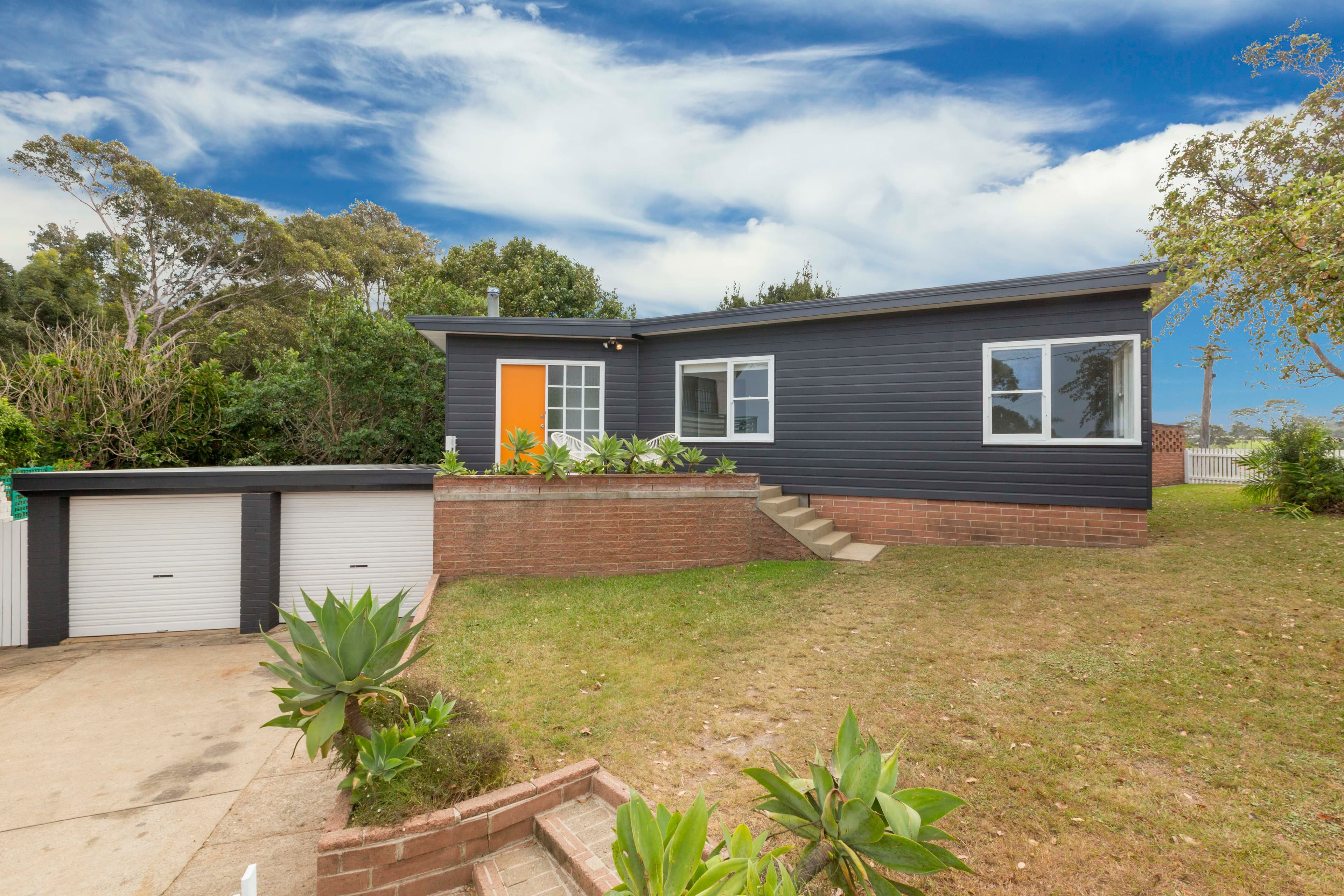 1 Nioka Avenue, Malua Bay - Image 1
