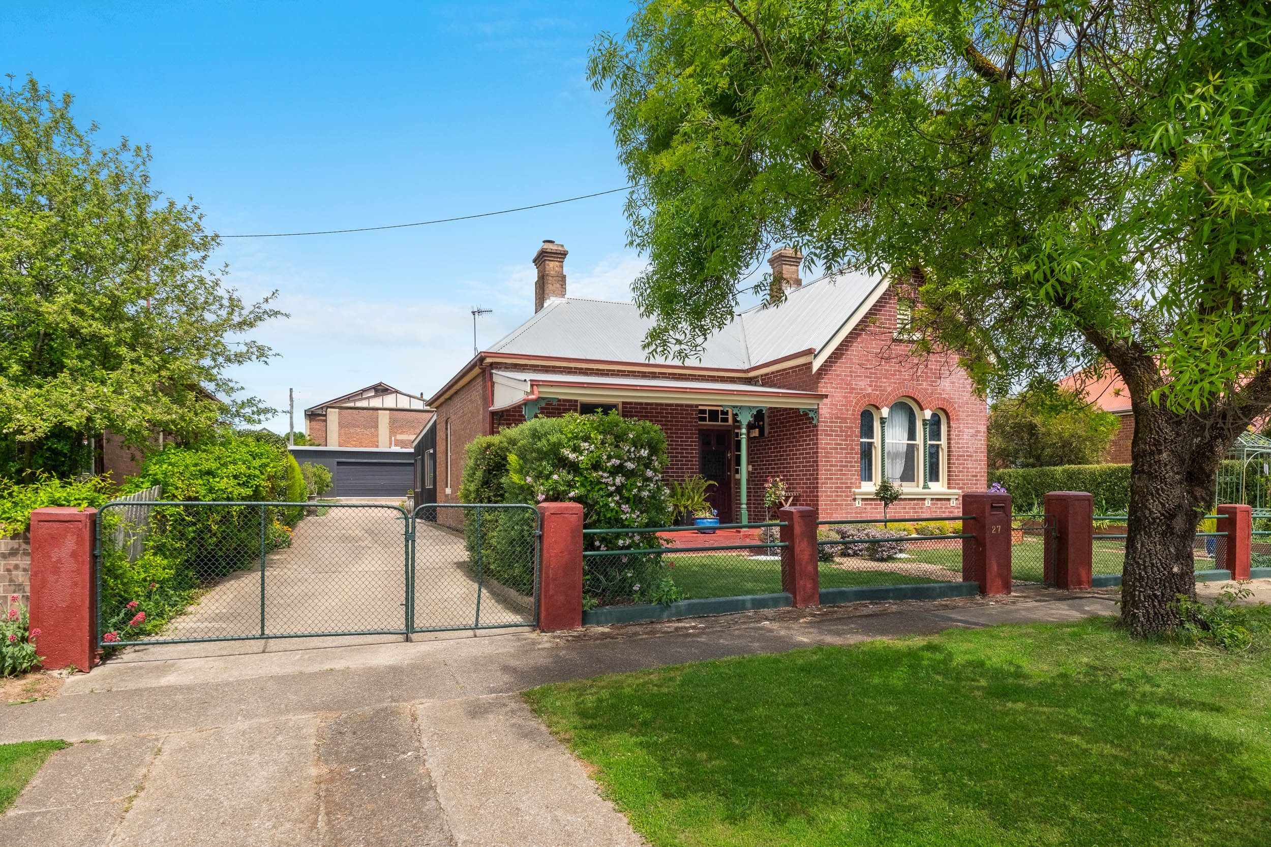 27 Robertson Street, Crookwell NSW 2583, Crookwell - Thumbnail 2
