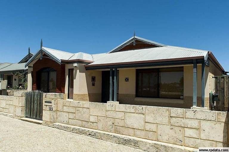 133 Coolamon Boulevard, ELLENBROOK WA 6069, Ellenbrook - Thumbnail 2