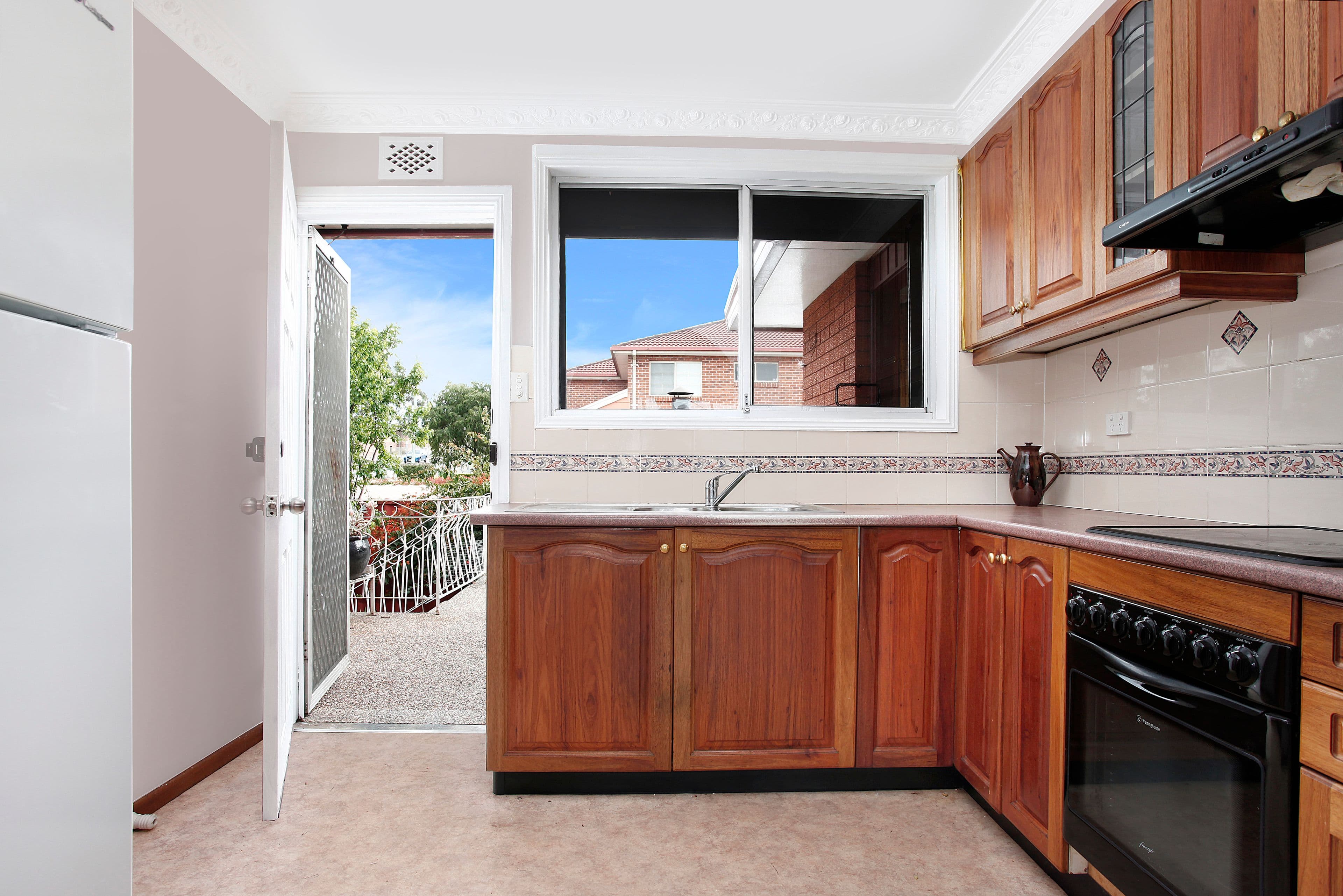 356 Hamilton Road, Fairfield West - Thumbnail 2
