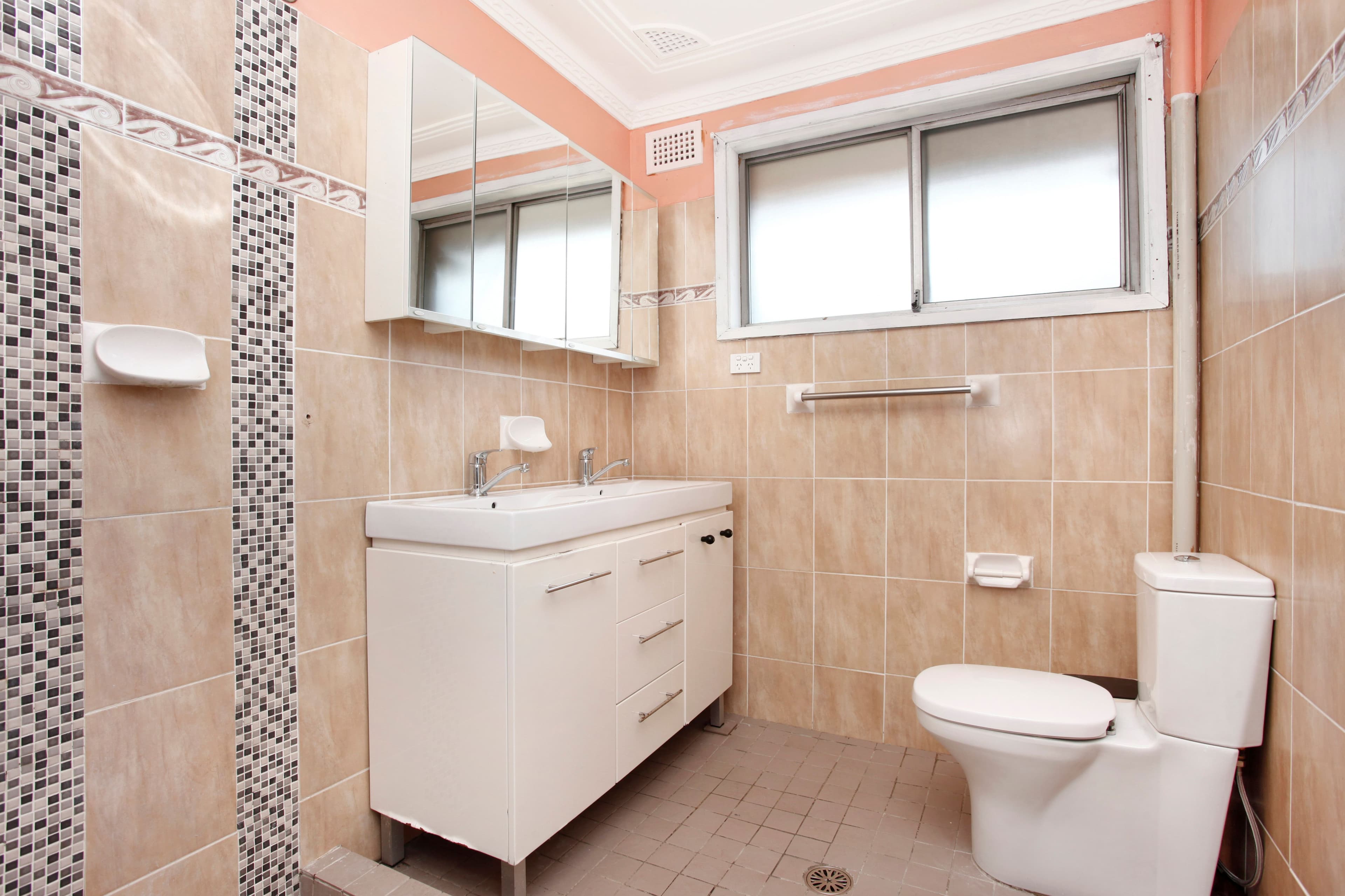 356 Hamilton Road, Fairfield West - Thumbnail 5