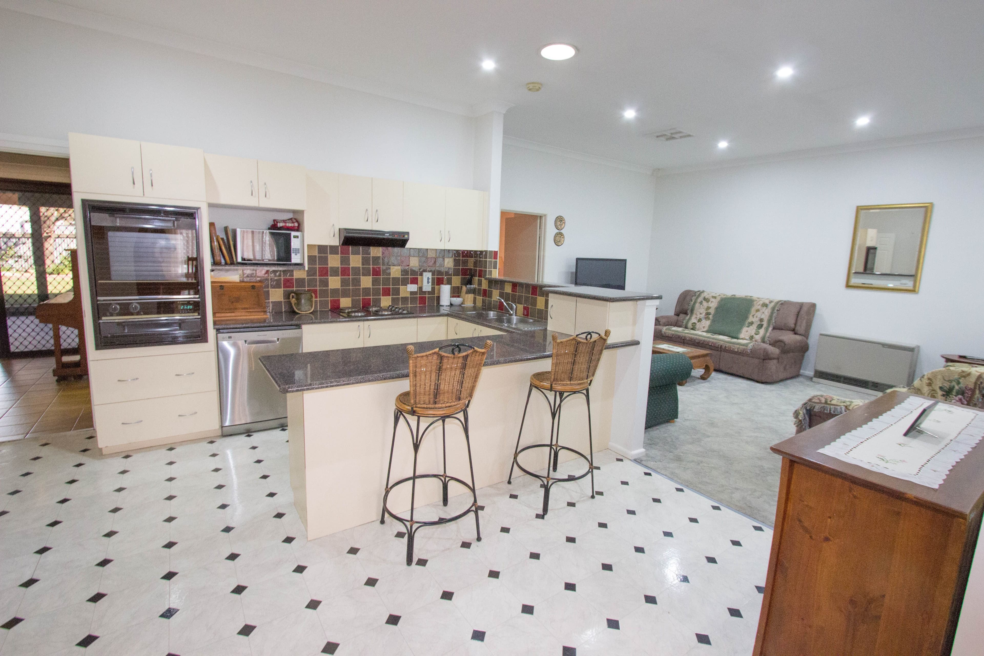 14 May Street, Narrandera - Thumbnail 5