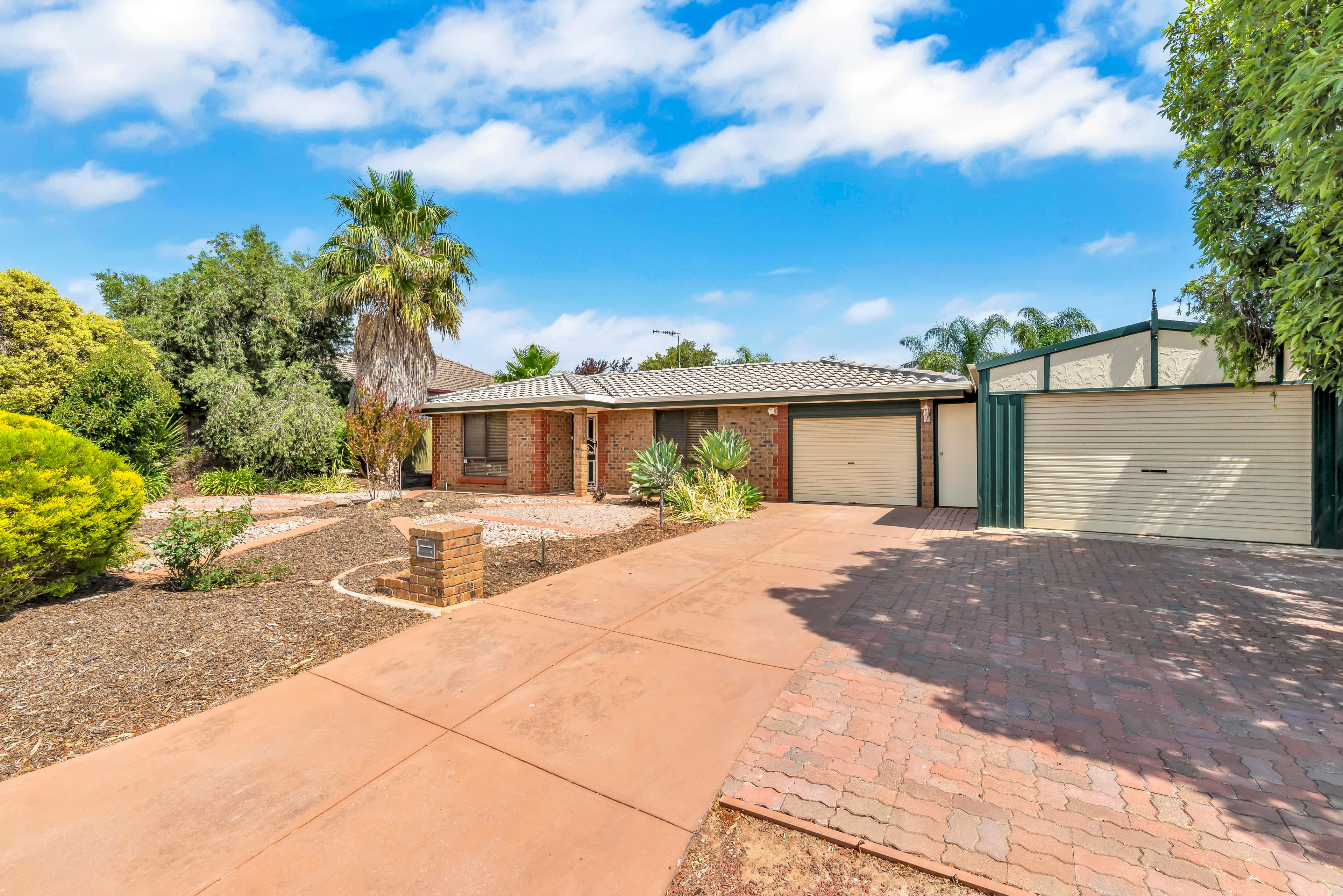 25 Jedna Close, Craigmore SA 5114, Craigmore - Image 1