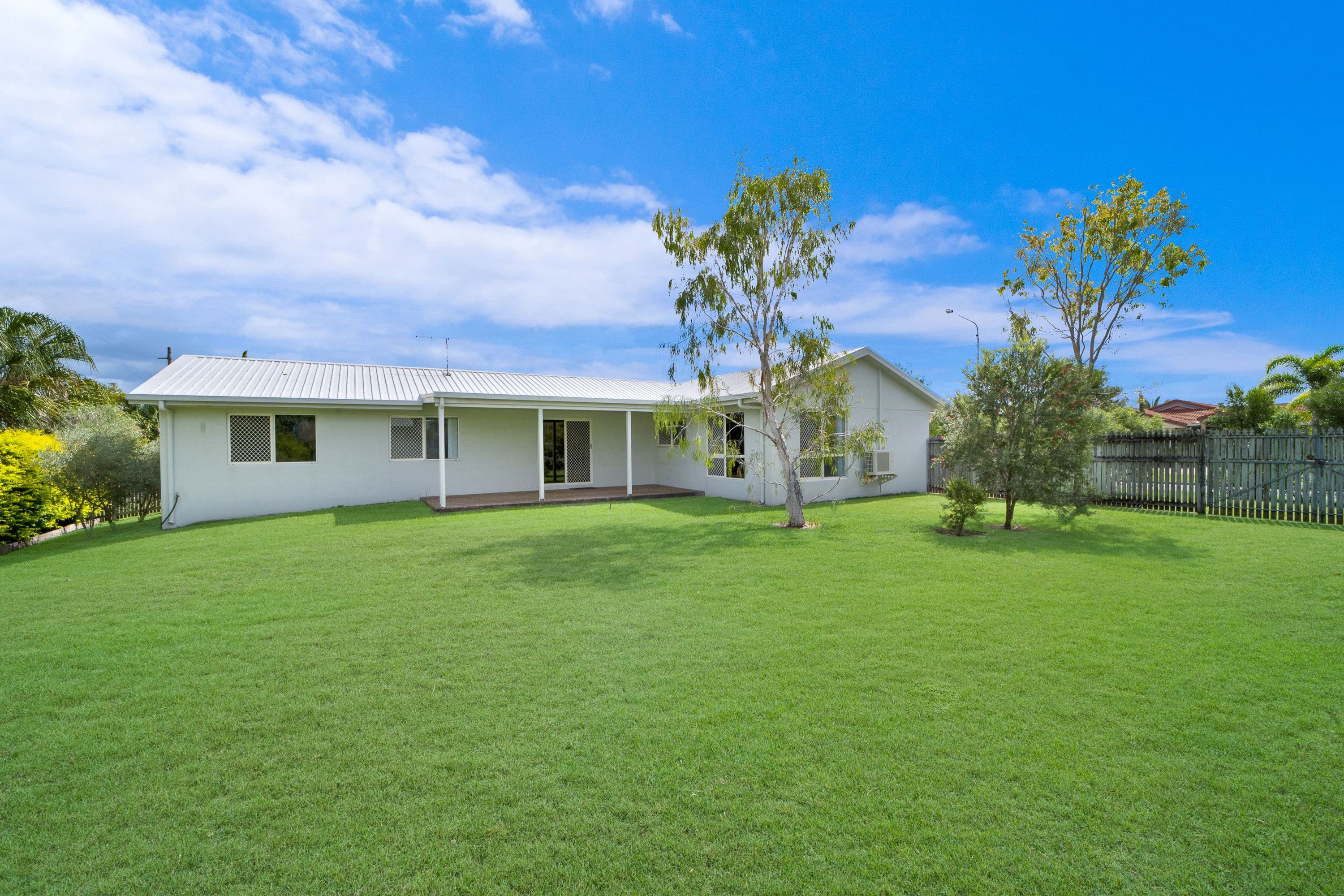 63-65 Martinez Avenue, West End QLD 4810, West End - Image 1