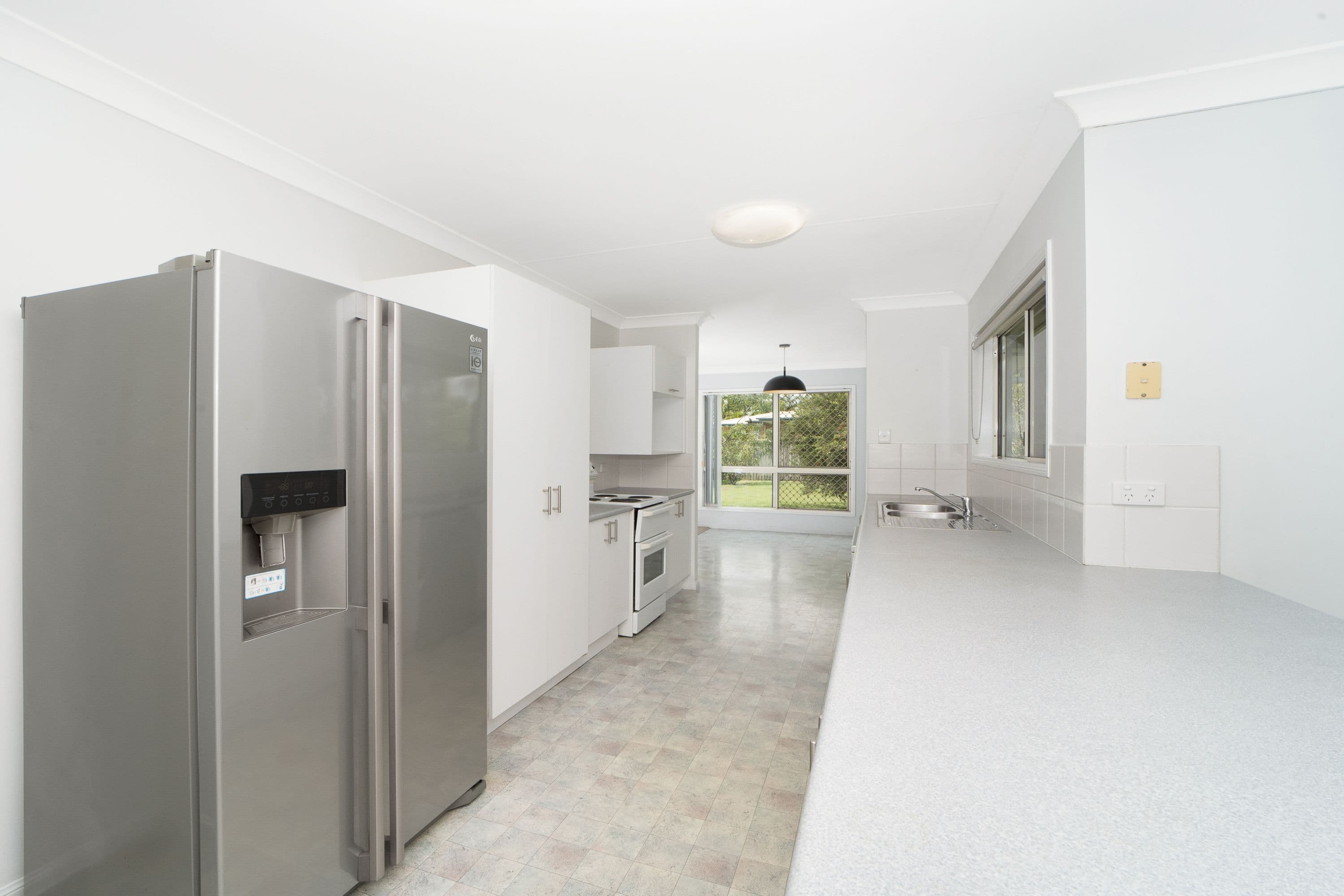 63-65 Martinez Avenue, West End QLD 4810, West End - Thumbnail 2