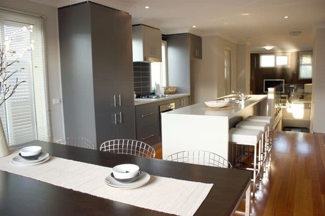 136 Gheringhap Street, GEELONG VIC 3220, Geelong - Thumbnail 2