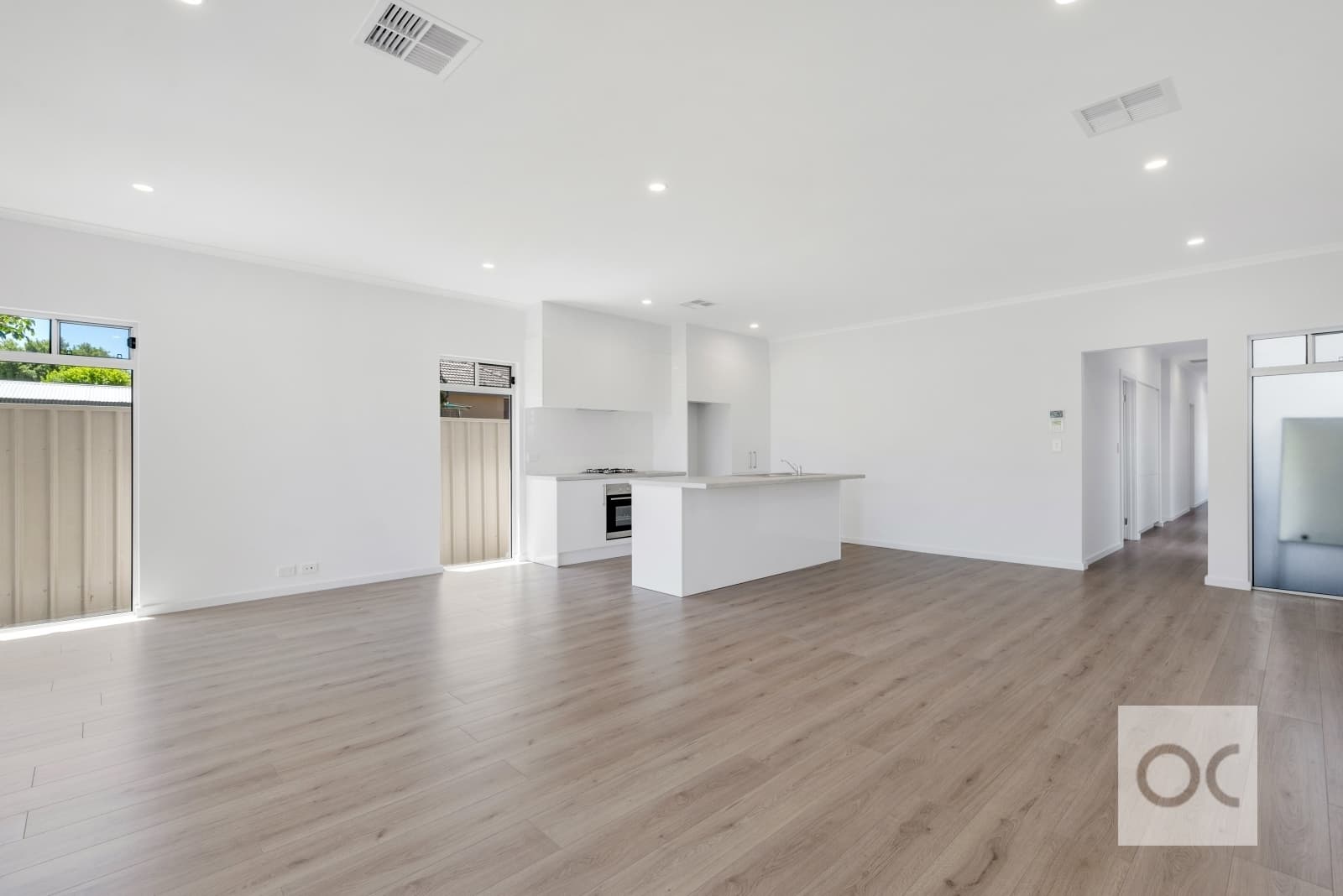 7A Clansman Avenue, Windsor Gardens - Thumbnail 4