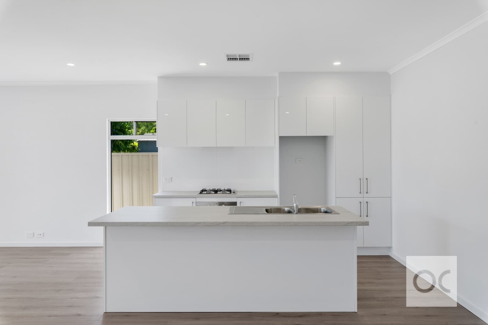 7A Clansman Avenue, Windsor Gardens - Thumbnail 6