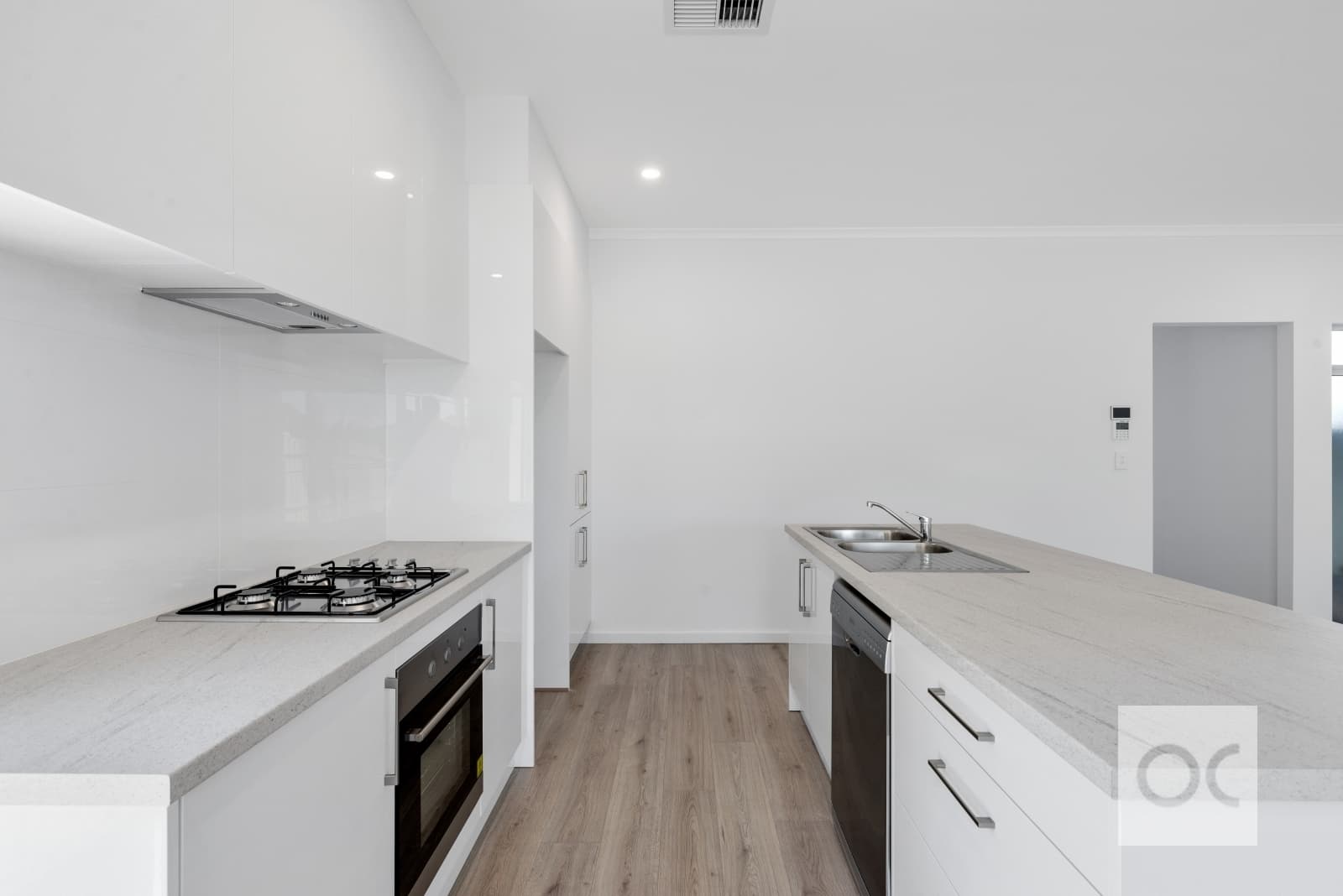 7A Clansman Avenue, Windsor Gardens - Thumbnail 7