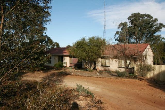 17-19 Alamein Avenue, LOXTON NORTH SA 5333, Loxton North - Thumbnail 2