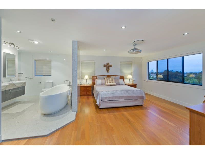 76 Highlands Street, WAVELL HEIGHTS QLD 4012, Wavell Heights - Thumbnail 8