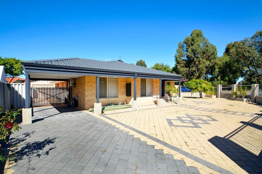 2 Frangipani Loop, Marangaroo WA 6064, Marangaroo - Image 1