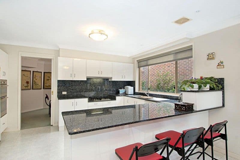 4 Cheryl Place, CASTLE HILL NSW 2154, Castle Hill - Thumbnail 3