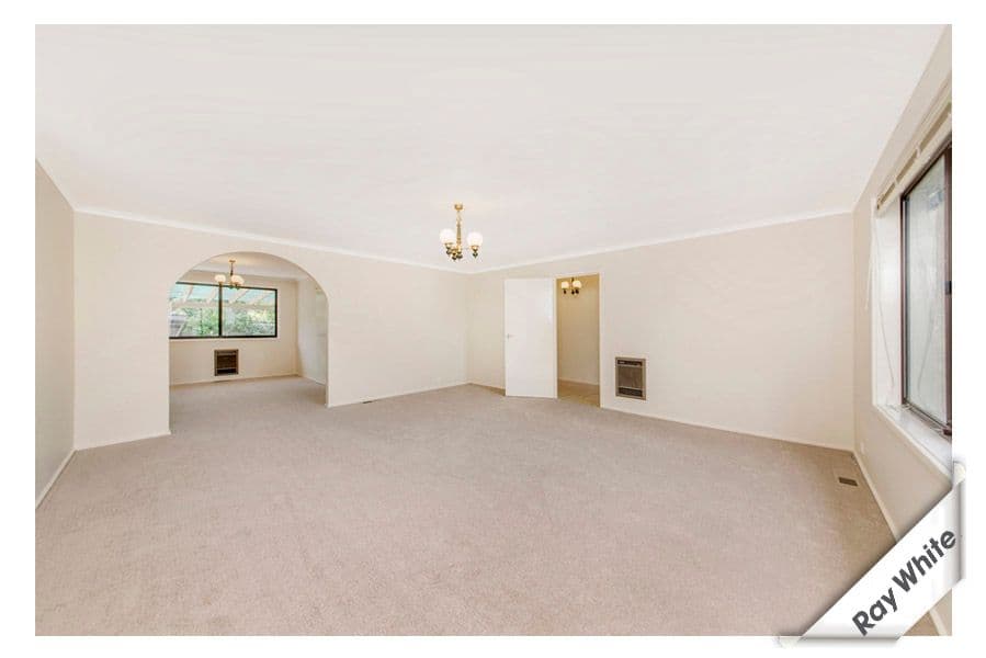 6 Hutchison Crescent, Kambah ACT 2902, Kambah - Thumbnail 2