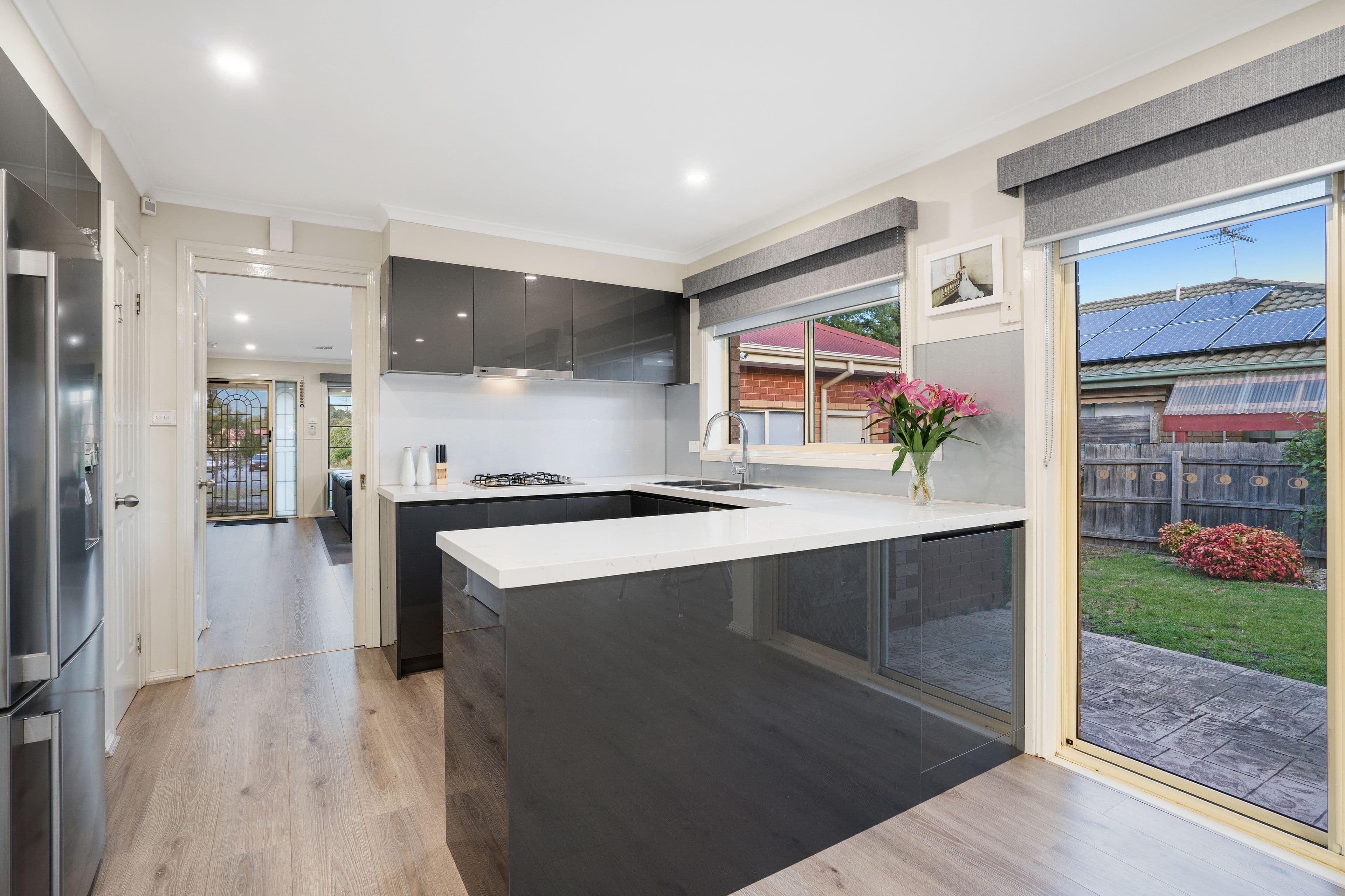 9 Bussell Court, South Morang VIC 3752, South Morang - Thumbnail 2