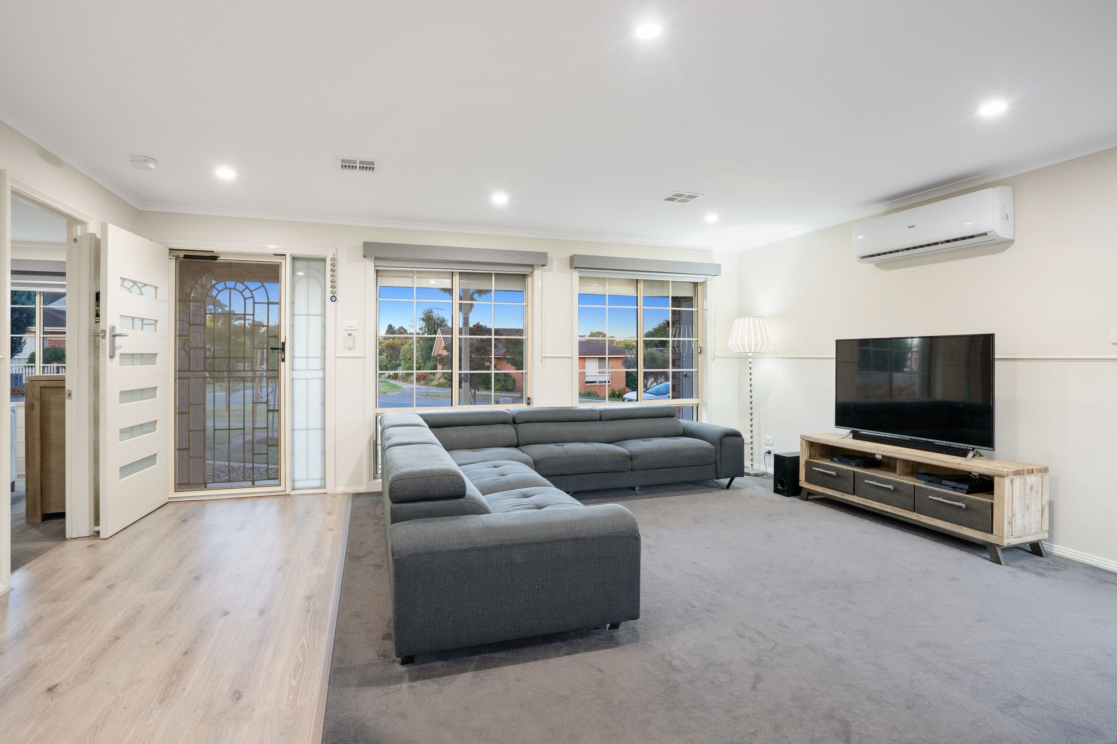 9 Bussell Court, South Morang VIC 3752, South Morang - Thumbnail 6