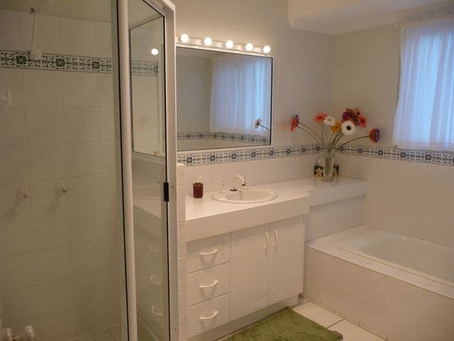 28 Riverleigh Drive, NORTH MACKAY QLD 4740, North Mackay - Thumbnail 3
