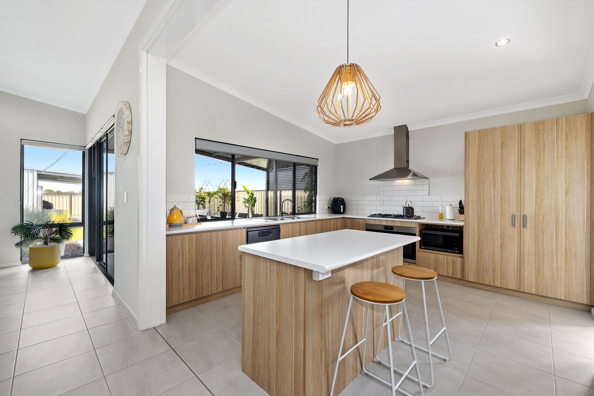 8 KINGFISHER Drive, Lancelin WA 6044, Lancelin - Thumbnail 3